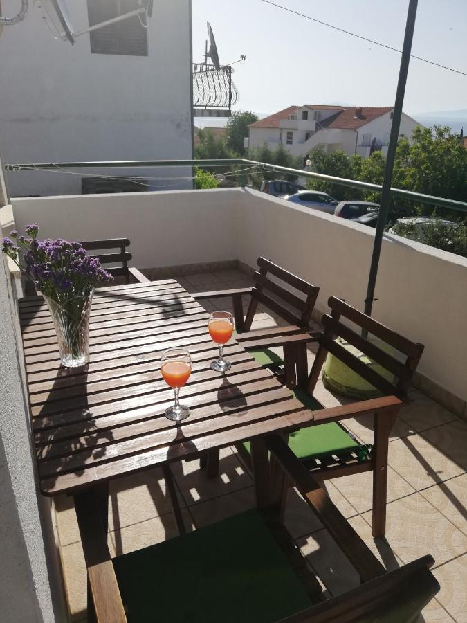 Apartments And Rooms With Parking Space Zavala, Hvar - 128 Jelsa  Buitenkant foto
