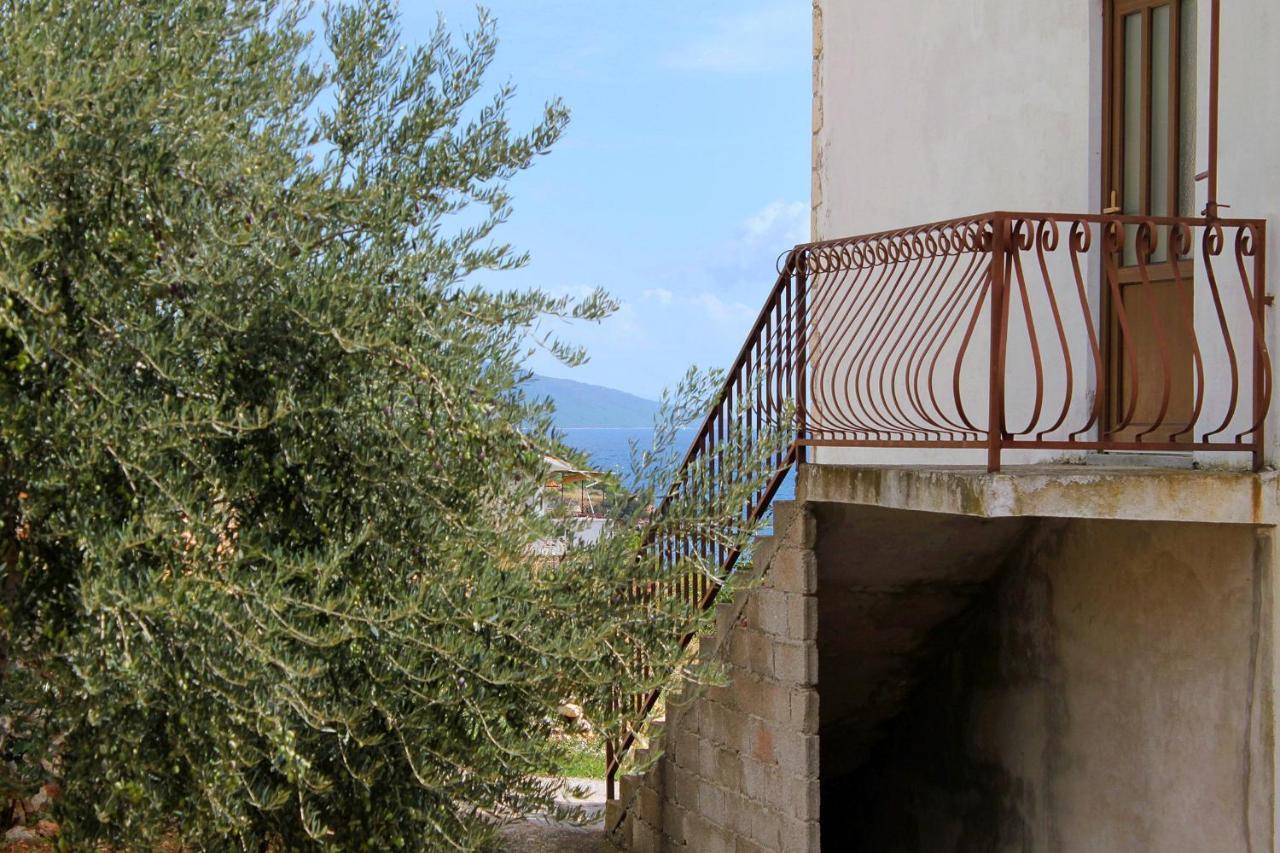 Apartments And Rooms With Parking Space Zavala, Hvar - 128 Jelsa  Buitenkant foto